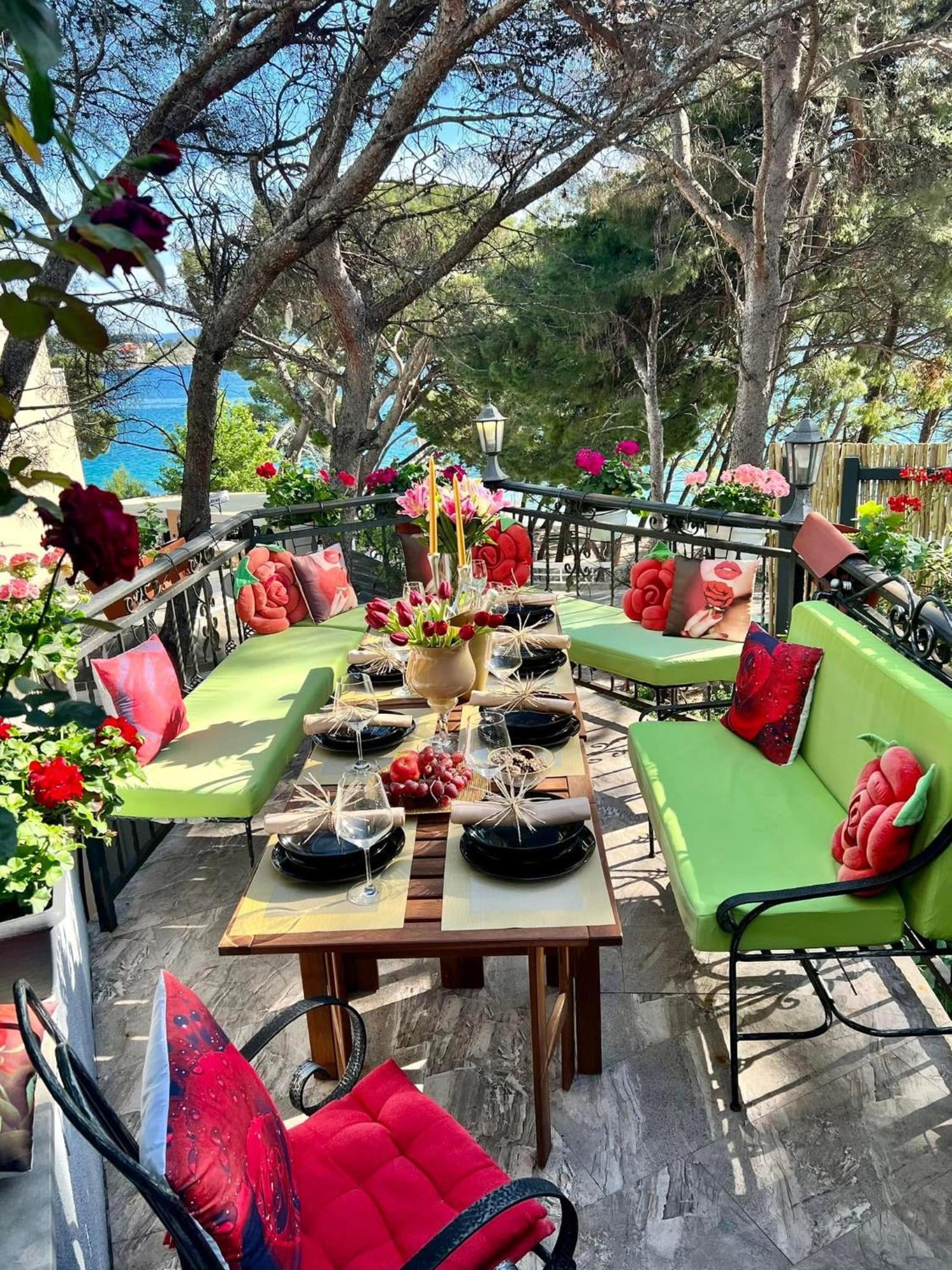 Beachfront Apartment Romilda Макарска Екстериор снимка