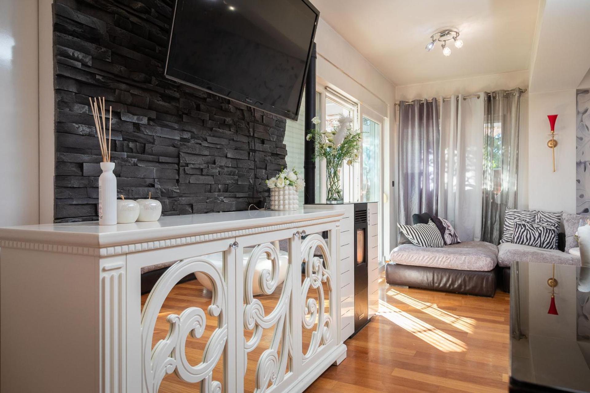 Beachfront Apartment Romilda Макарска Екстериор снимка