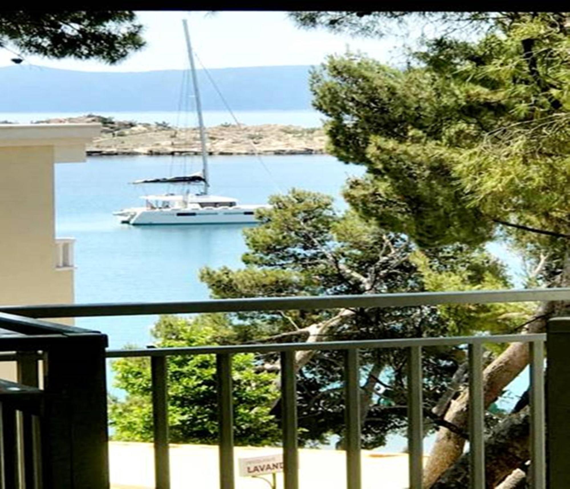 Beachfront Apartment Romilda Макарска Екстериор снимка